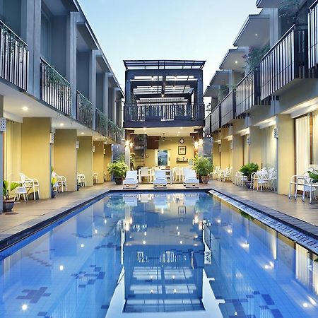 Devata Suites And Residence Legian  Ngoại thất bức ảnh
