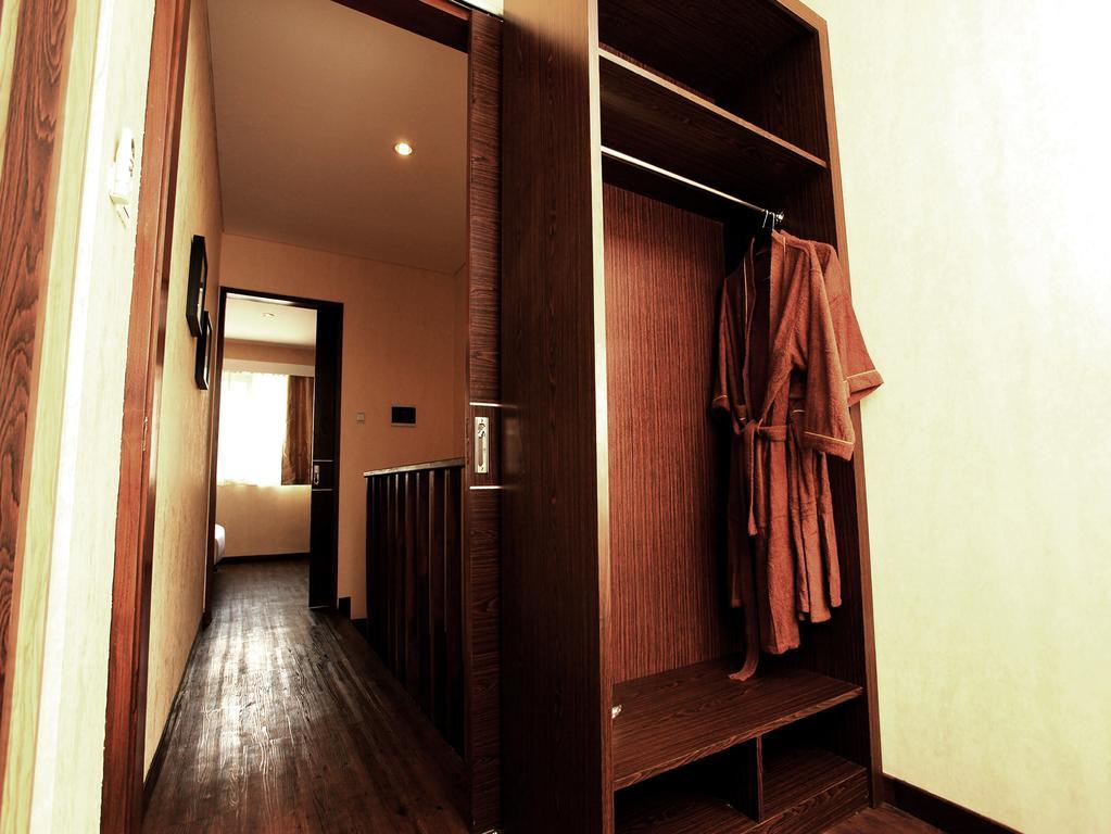 Devata Suites And Residence Legian  Ngoại thất bức ảnh